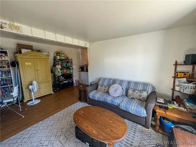 $199,000 | 404 & 406 South Hunter, Versailles, MO 65084