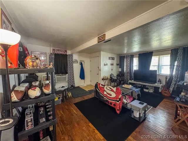 $199,000 | 404 & 406 South Hunter, Versailles, MO 65084