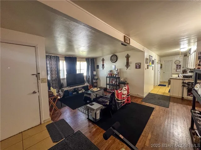 $199,000 | 404 & 406 South Hunter, Versailles, MO 65084