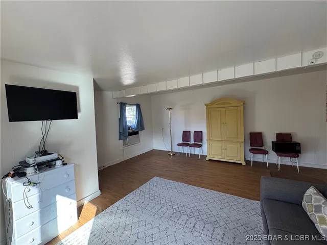 $199,000 | 404 & 406 South Hunter, Versailles, MO 65084