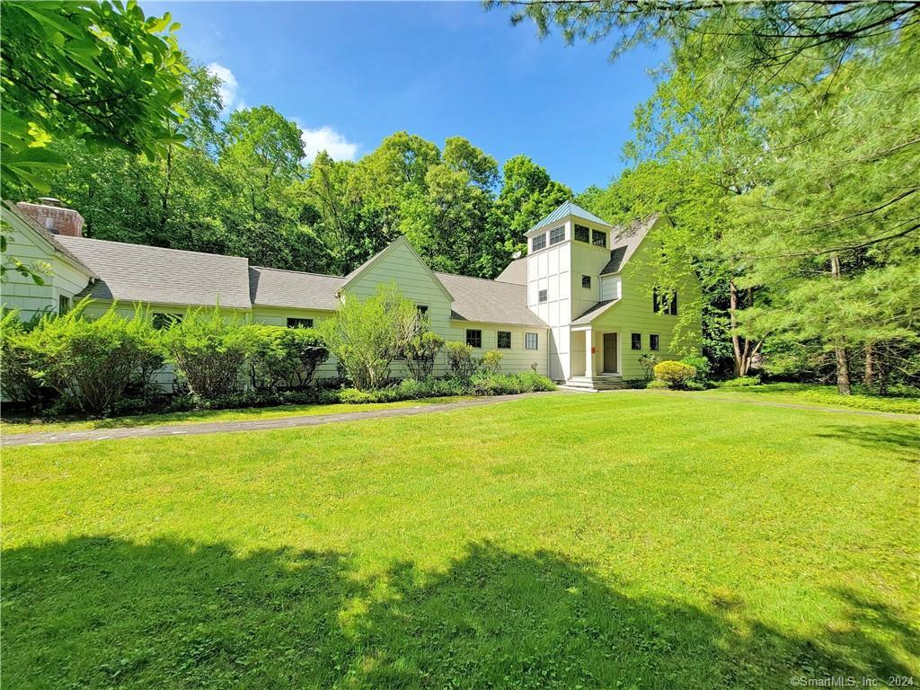 22 Ketcham Road Ridgefield, CT 06877 - Photo 6 of 40 a view of a back yard of the house