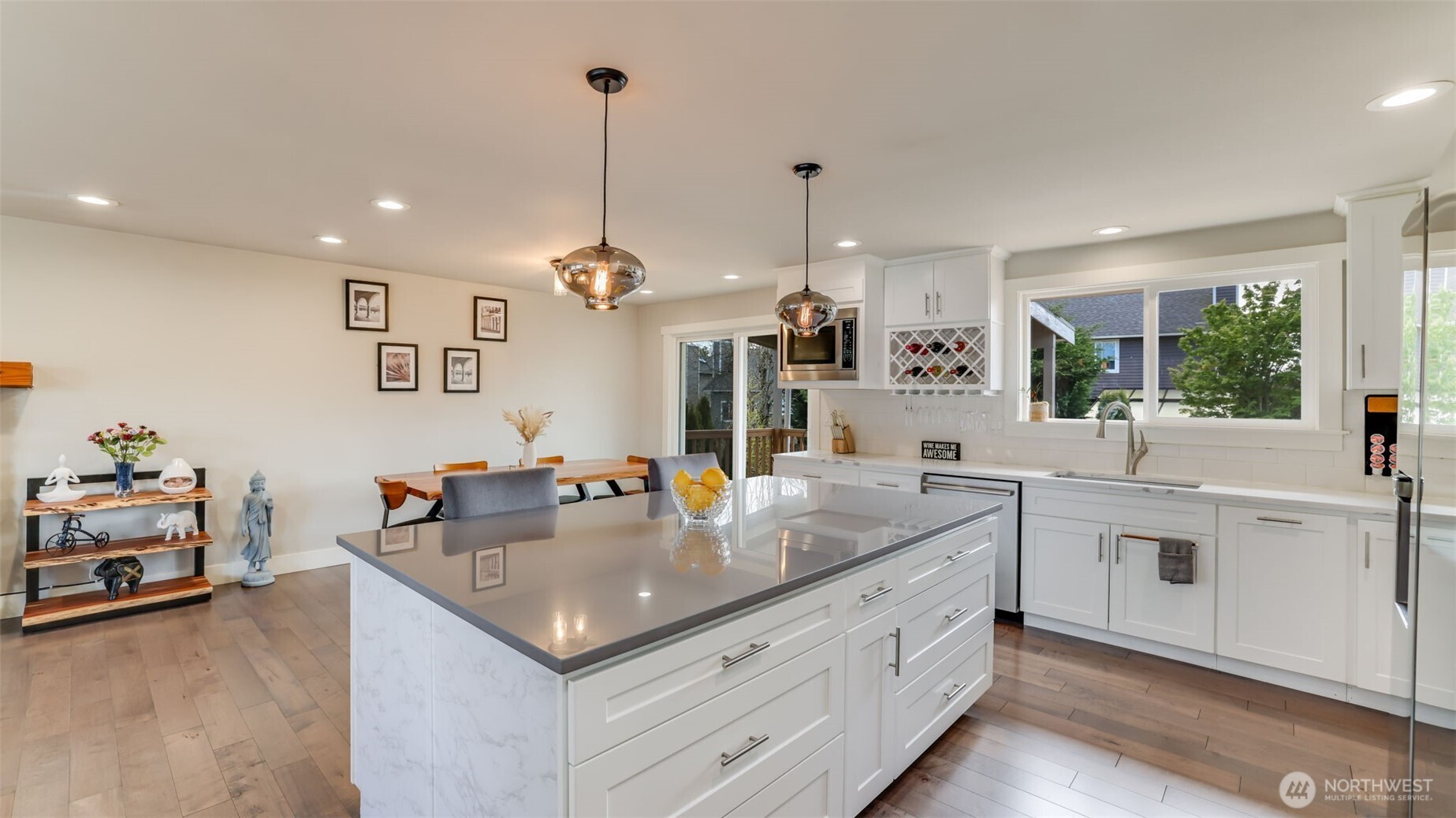 950 Anacortes Court Northeast Renton, WA 98059 - Photo 13 of 37