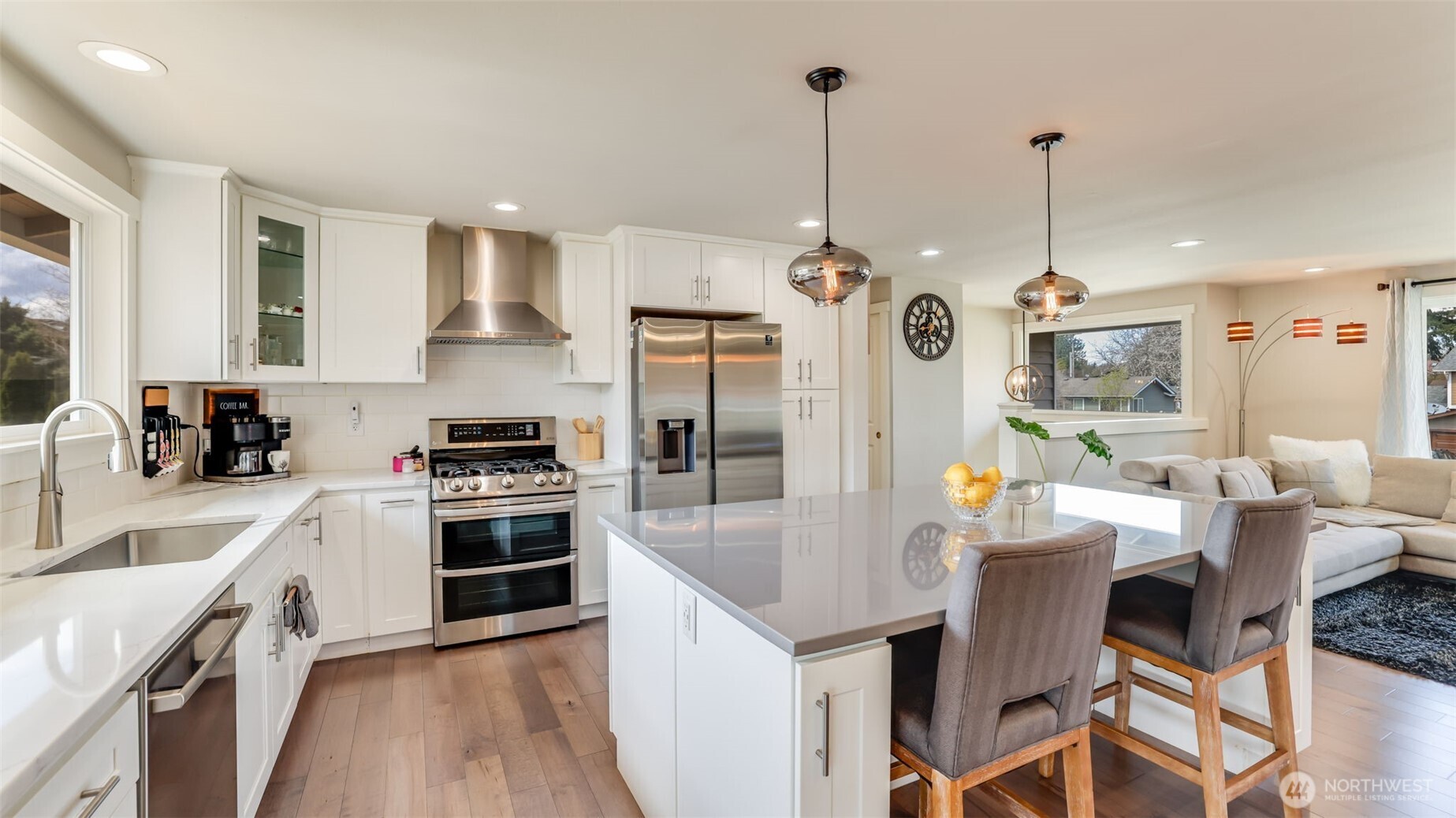 950 Anacortes Court Northeast Renton, WA 98059 - Photo 16 of 37