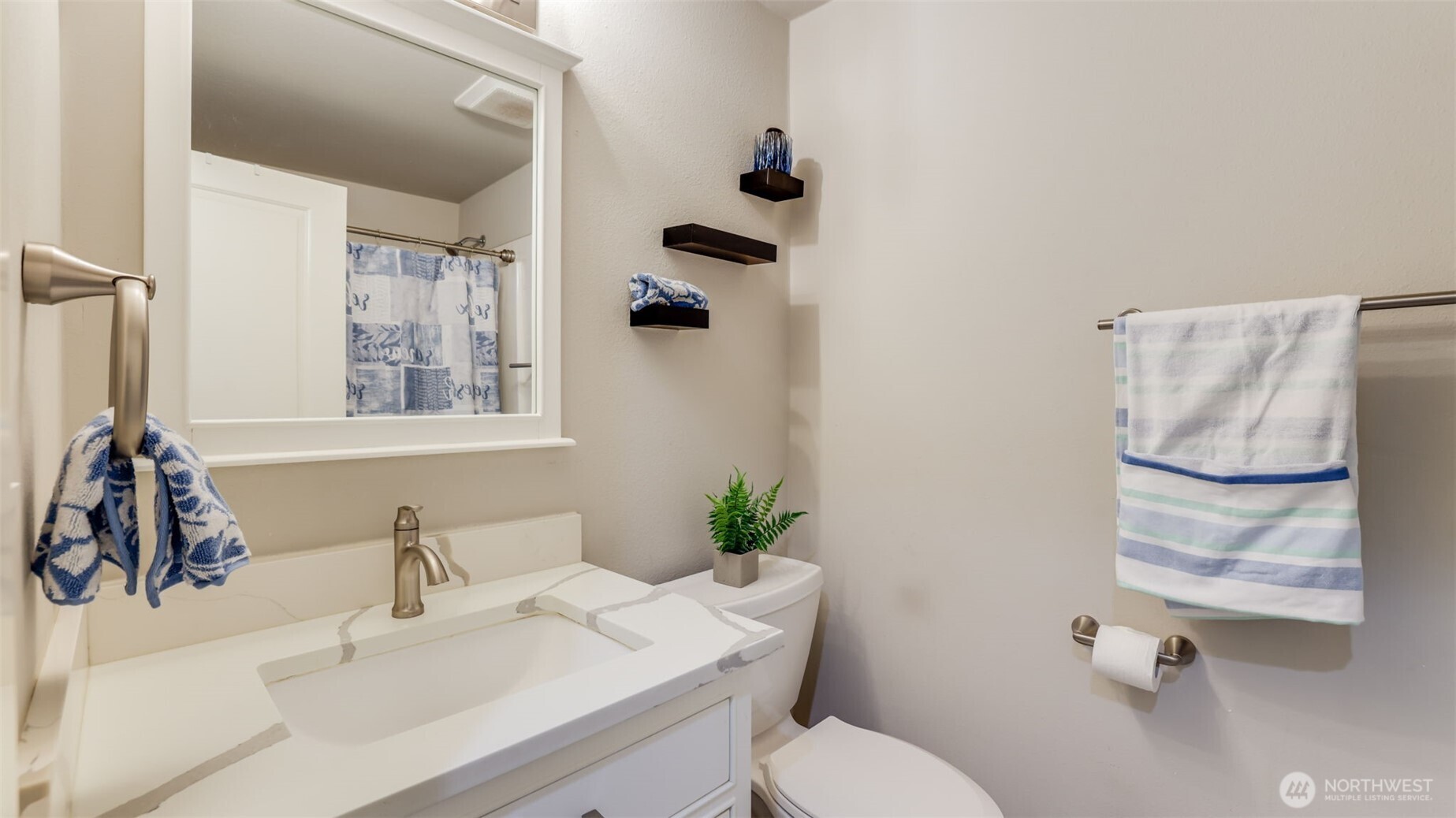 950 Anacortes Court Northeast Renton, WA 98059 - Photo 19 of 37