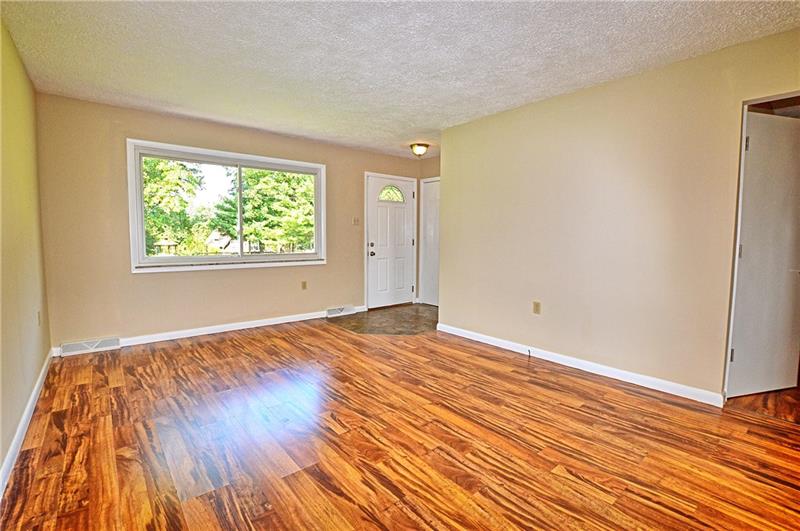 381 Hodgson Road Darlington, PA 16115 - Photo 8 of 22 Gallery Image 8