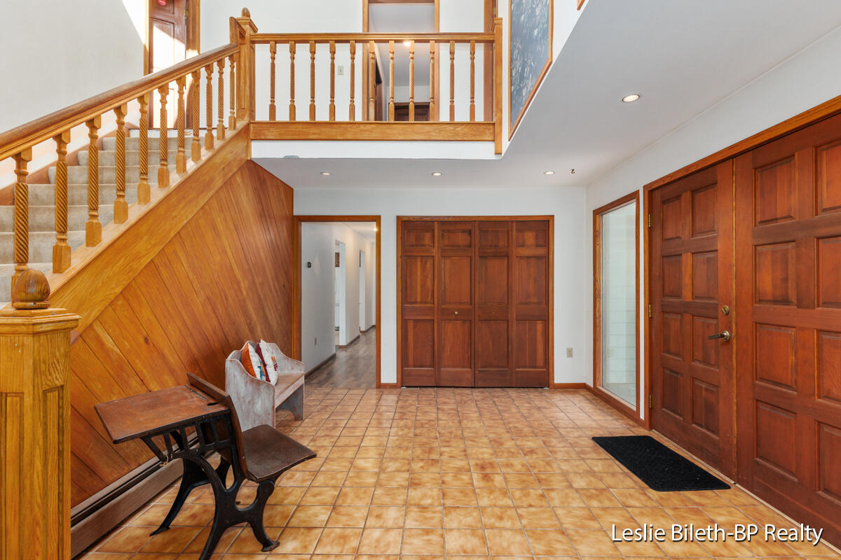 11421 South Deer Lake Road Reed City, MI 49677 - Photo 5 of 56 IMG_1004
