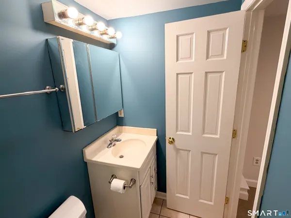 $1,550 | 25 Saugatuck Avenue, Unit 9, Westport, CT 06880