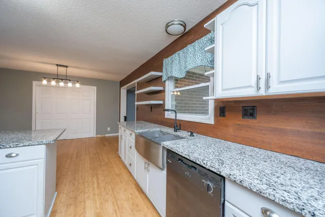 $336,500 | 1121 Inverness Lane, Hanahan, SC 29410