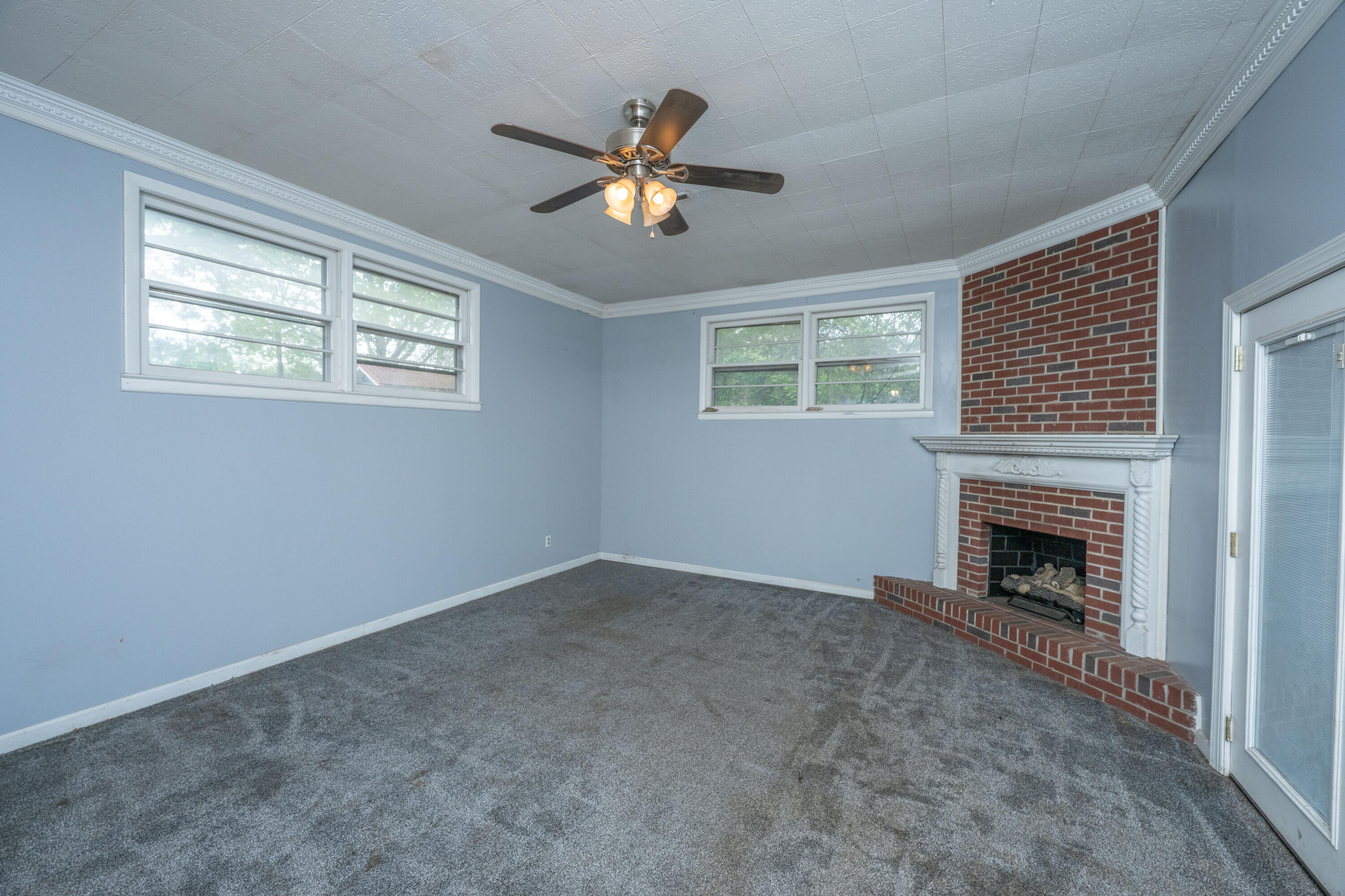 1121 Inverness Lane Hanahan, SC 29410 - Photo 21 of 43 1121InvernessLn023