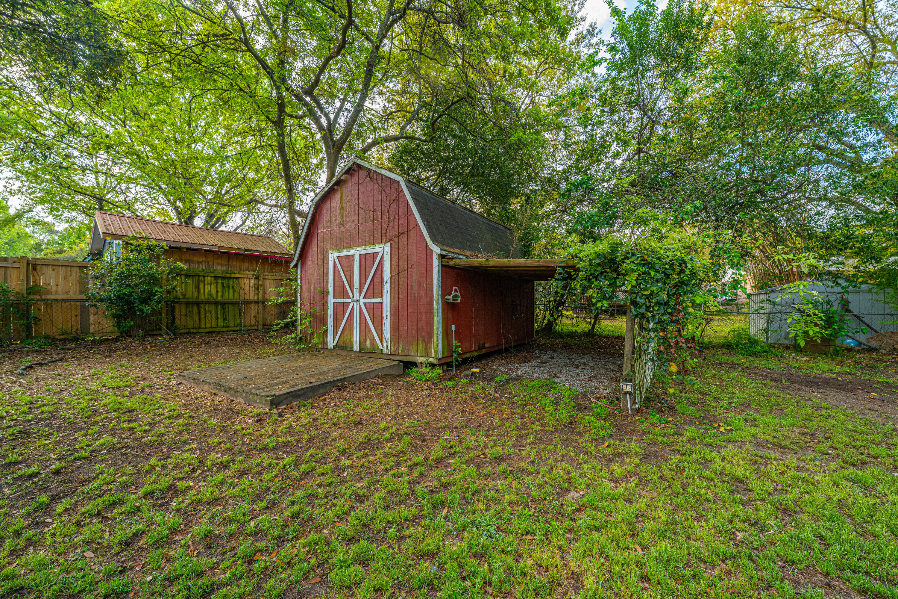 1121 Inverness Lane Hanahan, SC 29410 - Photo 40 of 43 1121InvernessLn043