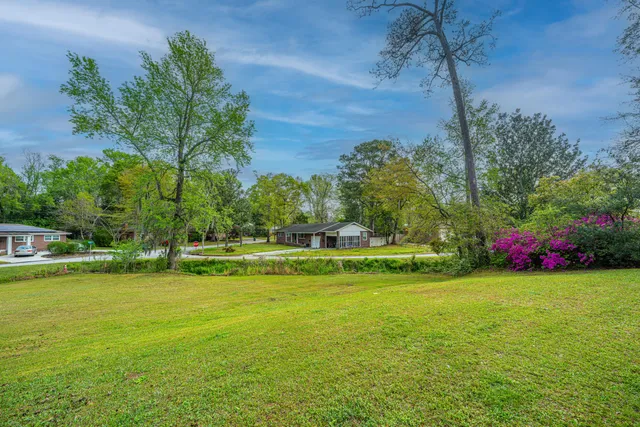 $336,500 | 1121 Inverness Lane, Hanahan, SC 29410