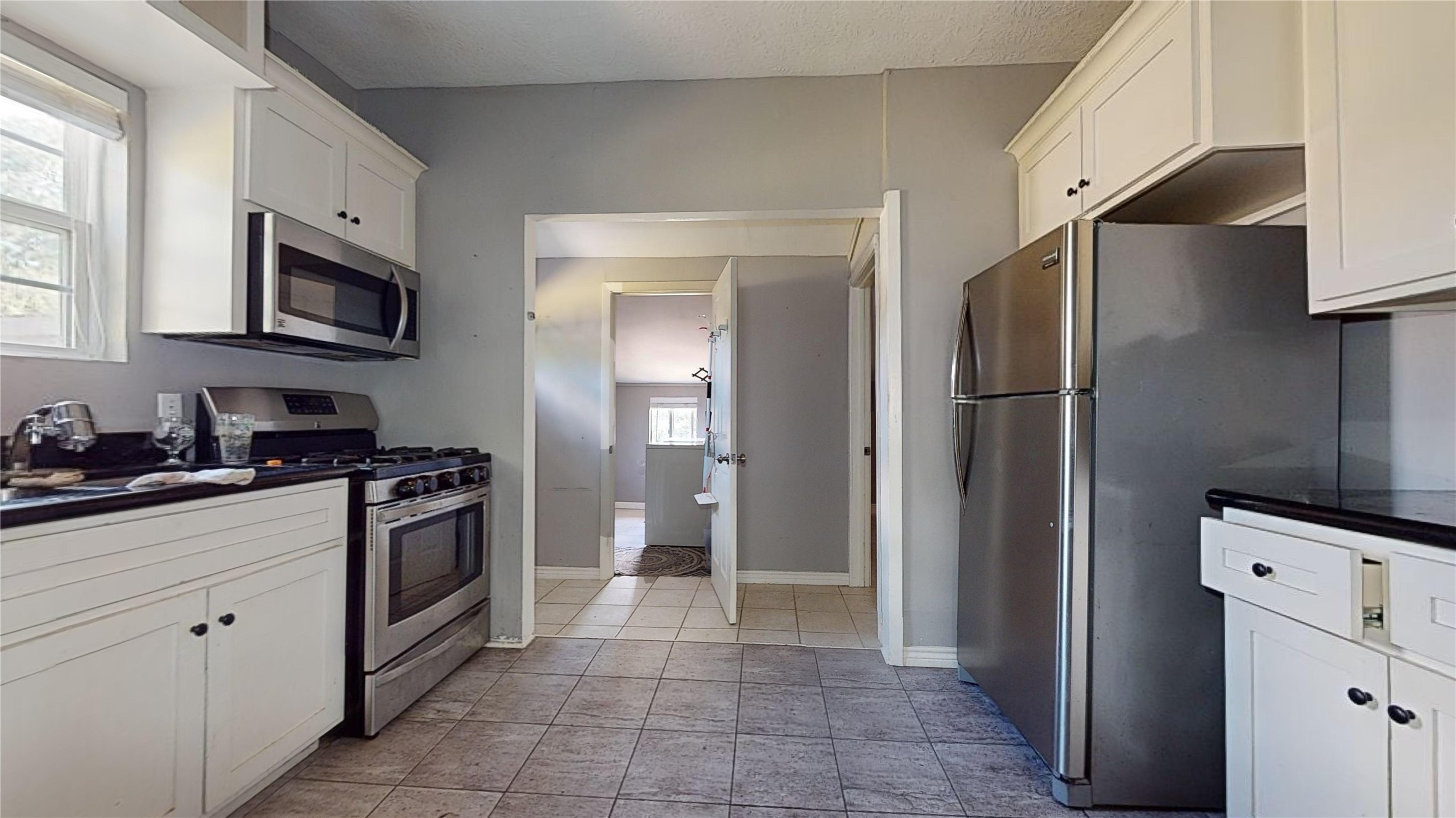 1638 Tabor Street Houston, TX 77009 - Photo 15 of 29