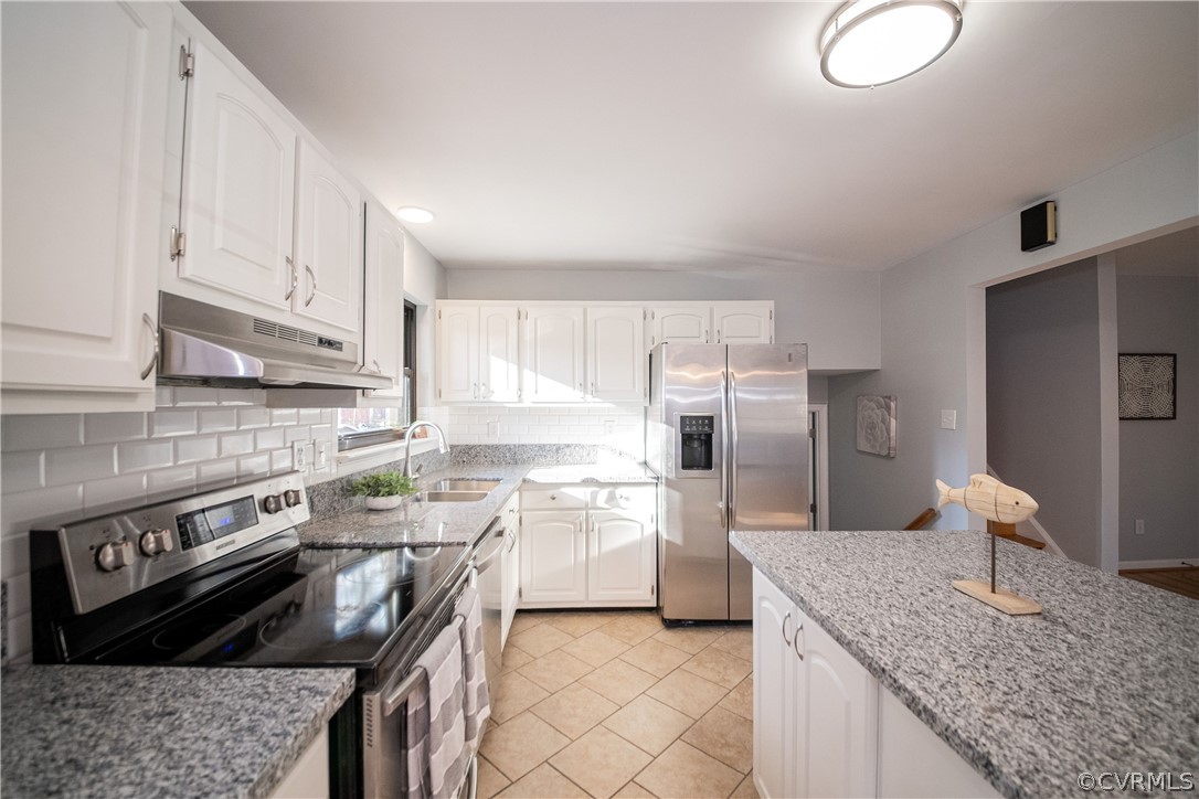 1540 Wagonwheel Road Midlothian, VA 23113 - Photo 16 of 49 Beautiful granite in the kitchen!