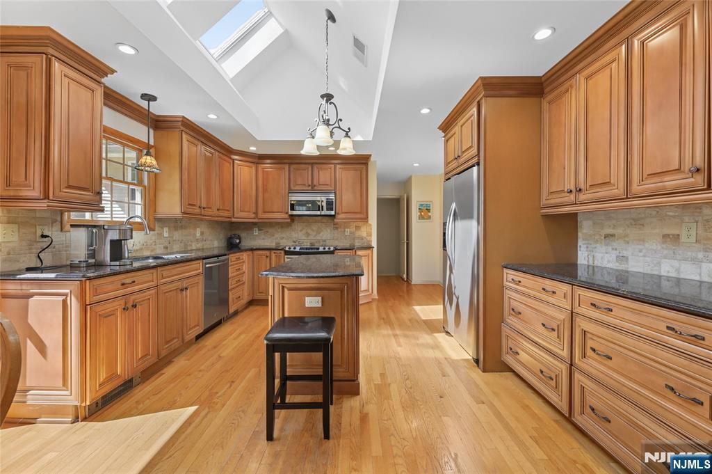 20 Everdale Road Randolph, NJ 07869 - Photo 8 of 33