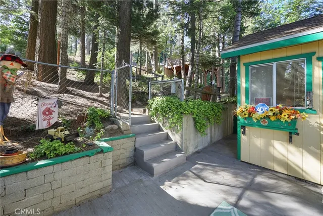 $330,000 | 26314 Jacqueline Road, Twin Peaks, CA 92391