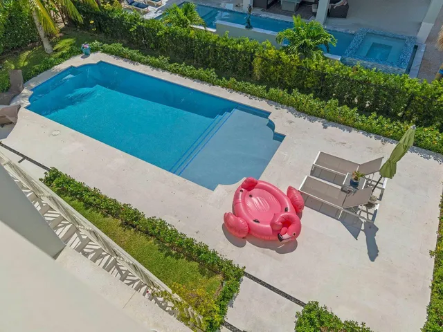 $2,400,000 | 317 East Seaview Drive, Marathon, FL 33050