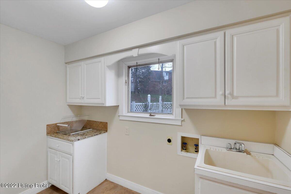 3502 Trail Ridge Road Louisville, KY 40241 - Photo 26 of 66 Laundry