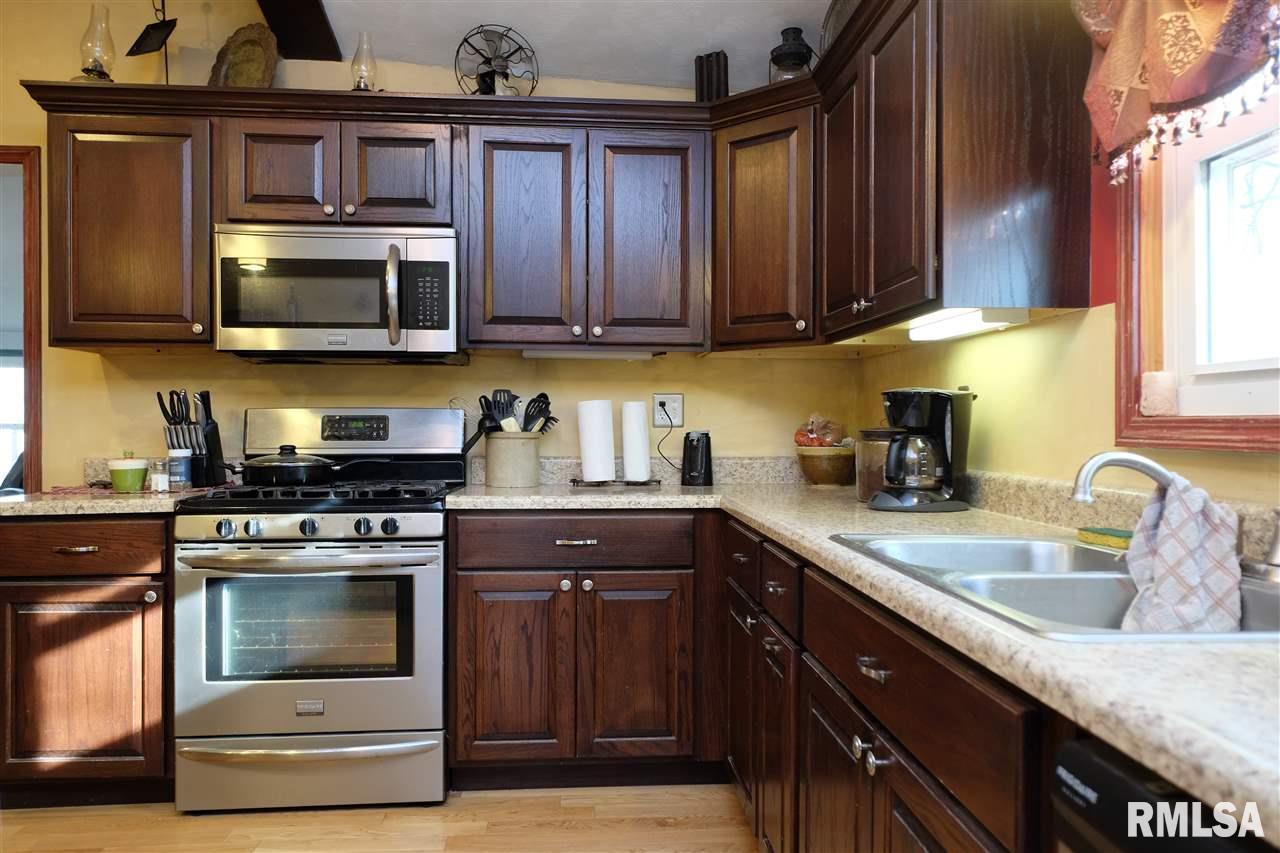 18638 Springfield Road Groveland, IL 61535 - Photo 9 of 36