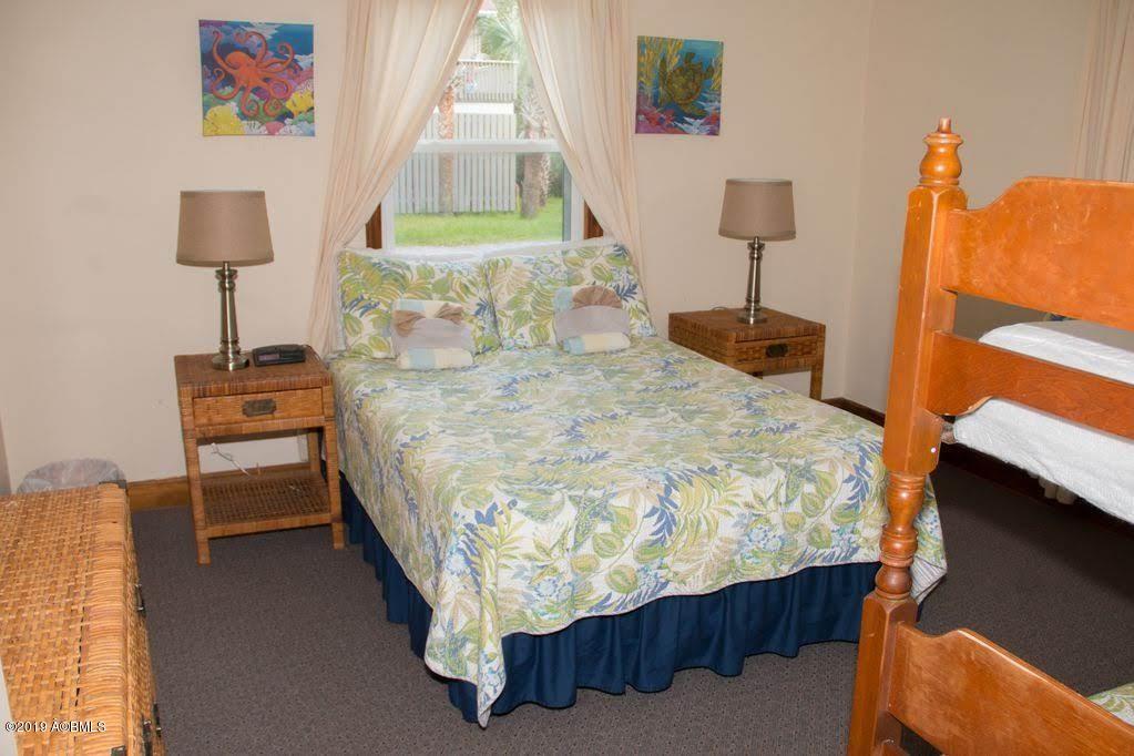720 Seahorse Road Fripp Island, SC 29920 - Photo 15 of 26 Seahorsebedbunk1