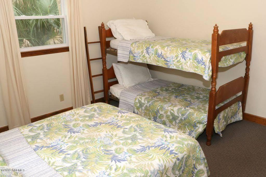 720 Seahorse Road Fripp Island, SC 29920 - Photo 16 of 26 Seahorsebedbunk2
