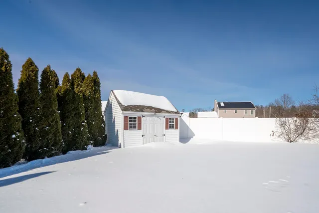 $930,000 | 1 Scenic Lane, Hudson, NH 03051