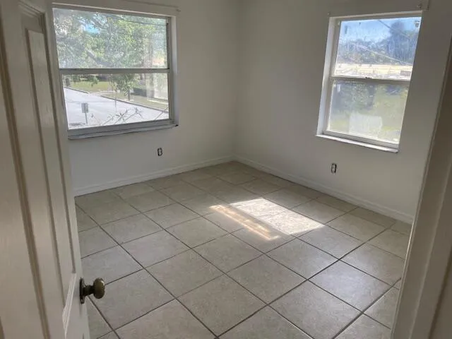 $1,100 | 2322 Stone Street, Unit 5, Melbourne, FL 32901