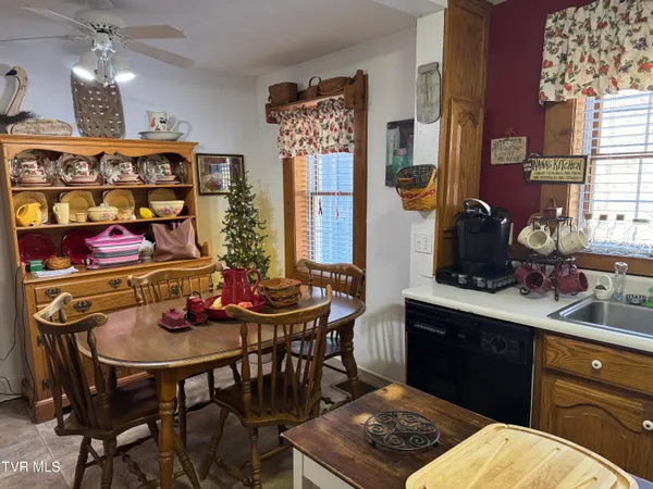 $144,500 | 9629 Meade Fork Road, Pound, VA 24279