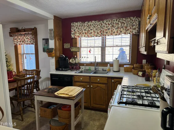 $144,500 | 9629 Meade Fork Road, Pound, VA 24279