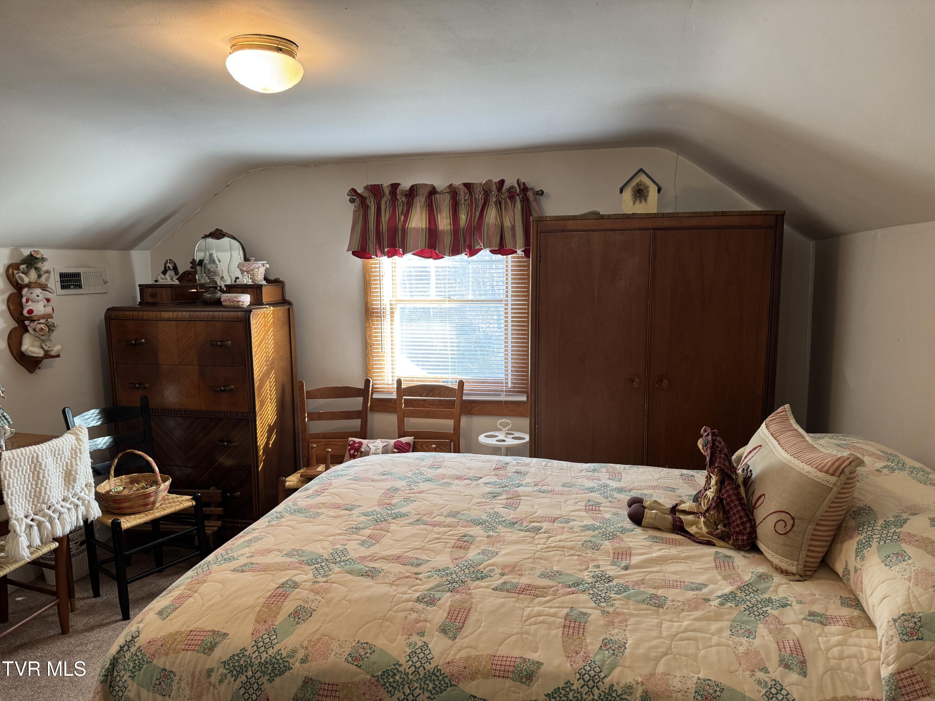 9629 Meade Fork Road Pound, VA 24279 - Photo 17 of 27 IMG_5430