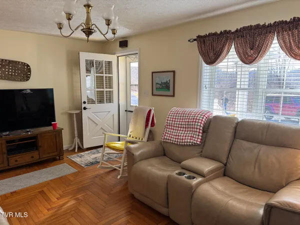 $144,500 | 9629 Meade Fork Road, Pound, VA 24279