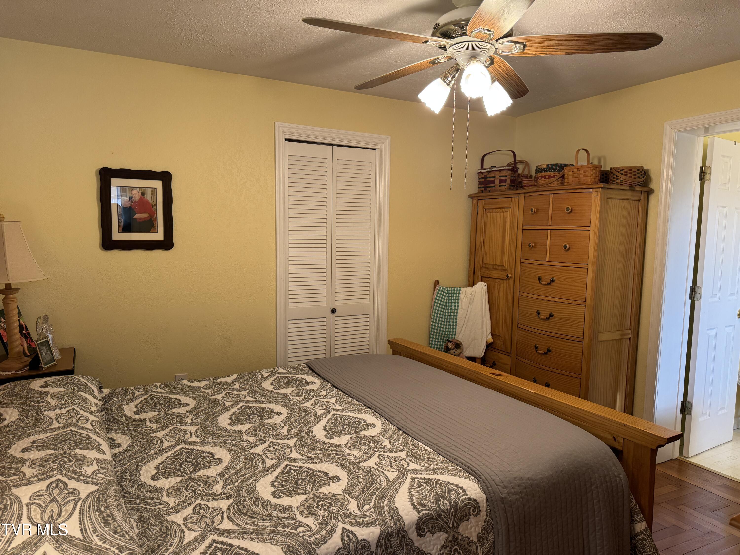 9629 Meade Fork Road Pound, VA 24279 - Photo 10 of 27 IMG_5422