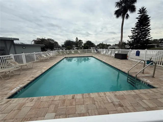$172,500 | 7880 54th Avenue North, Unit 46, St. Petersburg, FL 33709