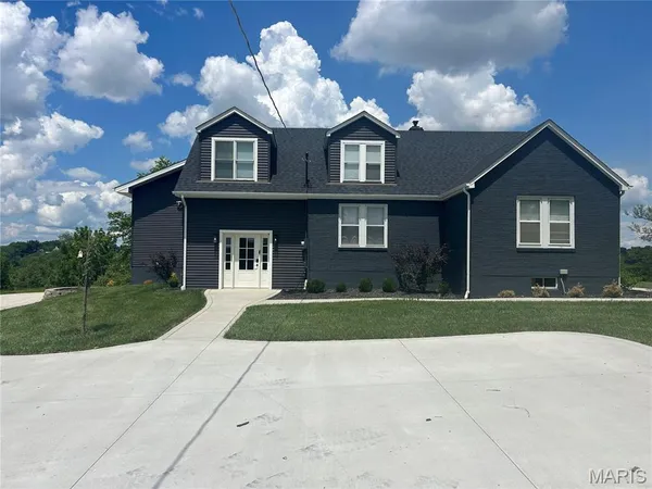 $2,800 | 5370 Highway 100, Washington, MO 63090