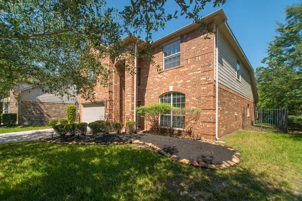 $3,250 | 139 South Rocky Point Circle, The Woodlands, TX 77389