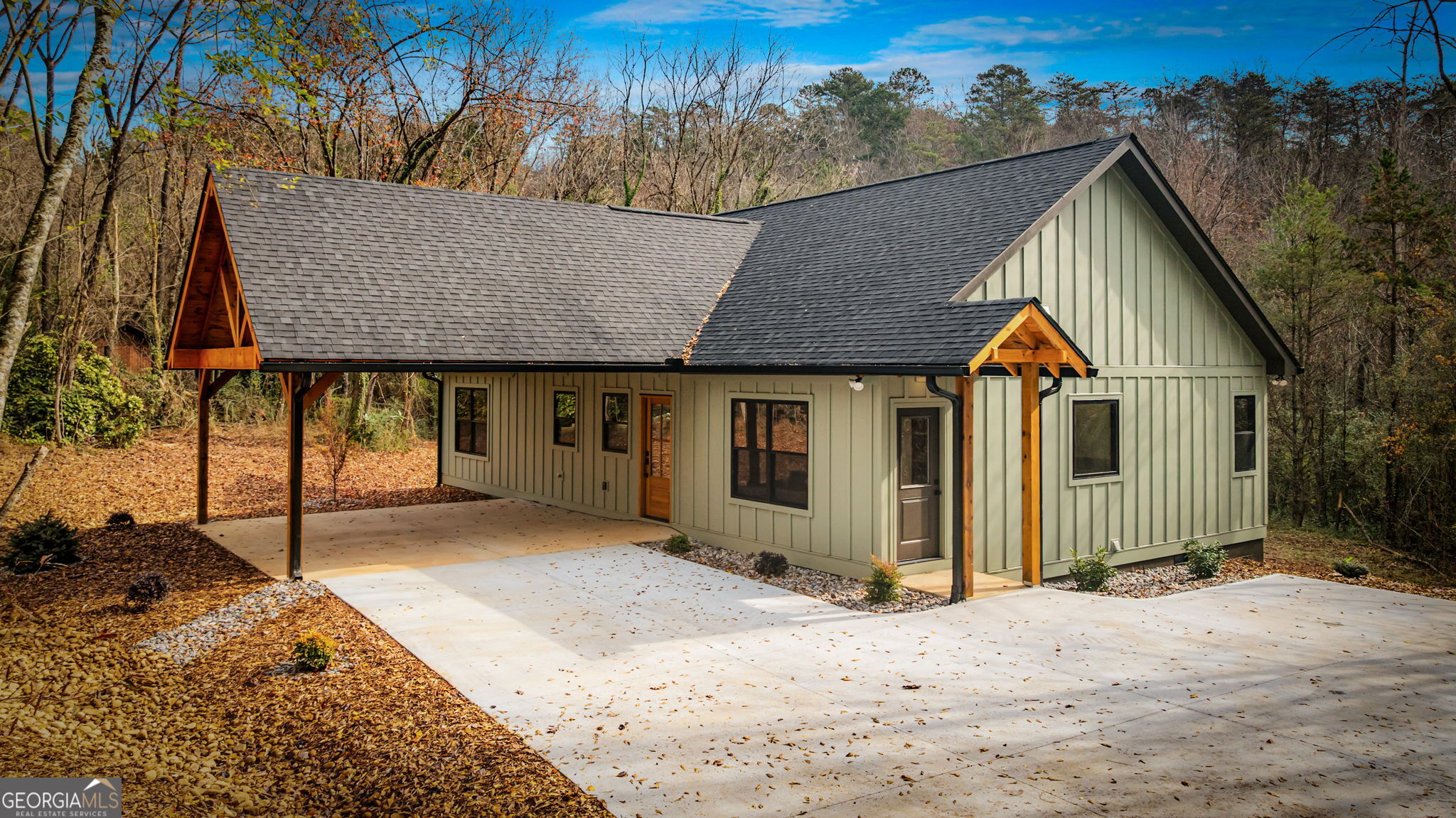 40 Cherry Street East Ellijay, GA 30540 - Photo 2 of 54