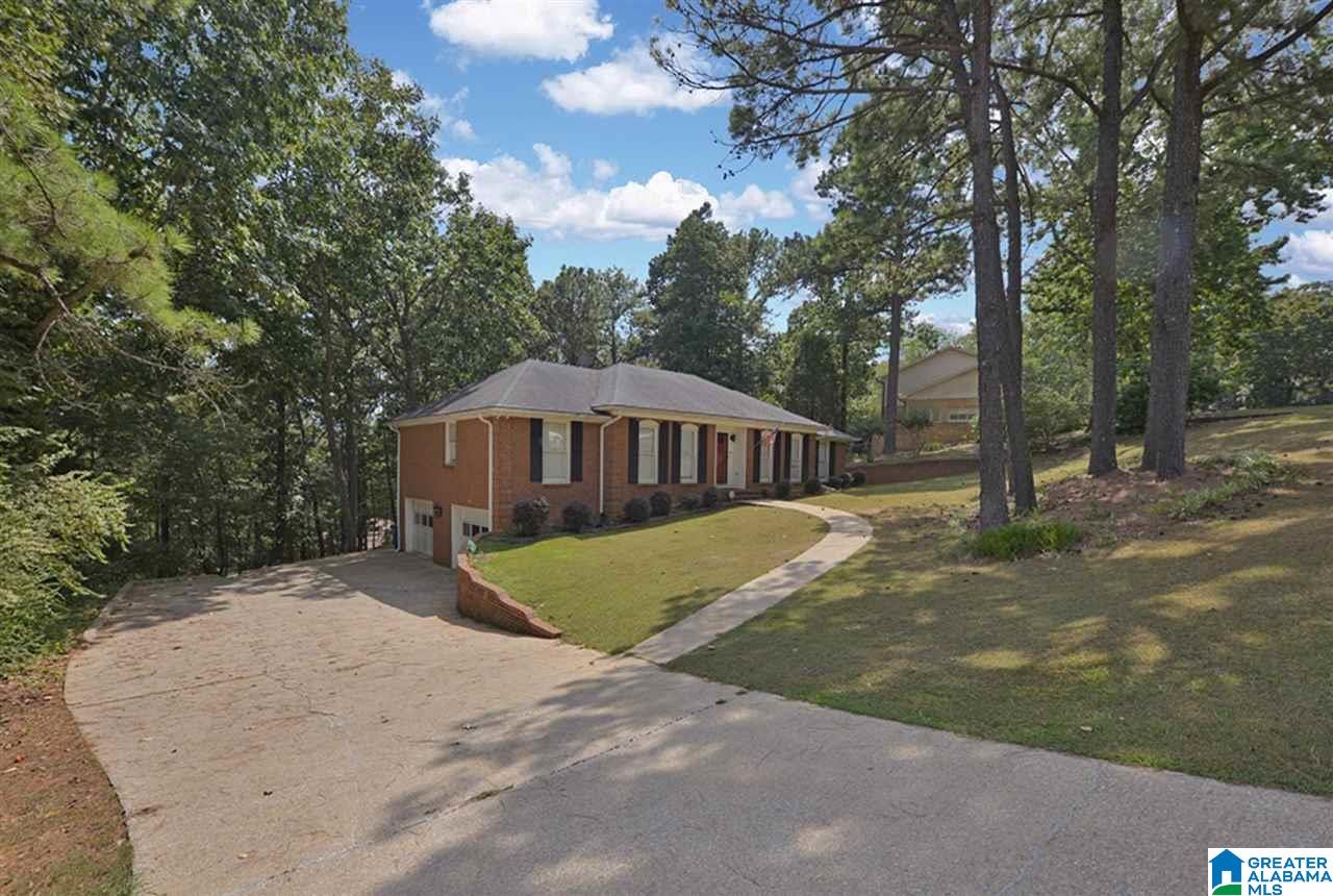 6550 Quail Run Drive Pelham, AL 35124 - Photo 3 of 17