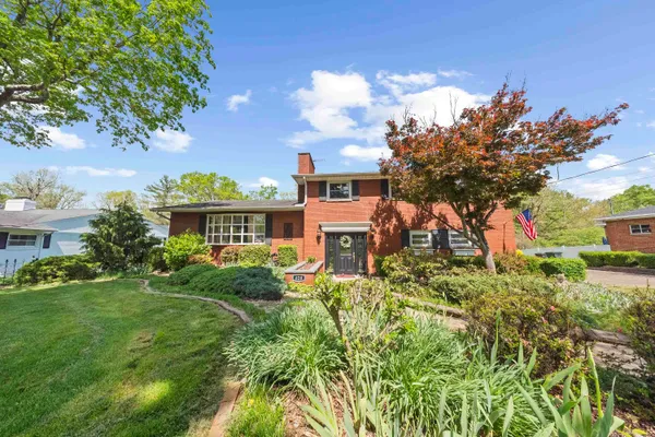 $399,500 | 620 Amanda Furnace Drive, Ashland, KY 41101