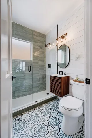 $695,000 | 272 North Willow Road, Elmhurst, IL 60126