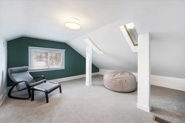 $695,000 | 272 North Willow Road, Elmhurst, IL 60126