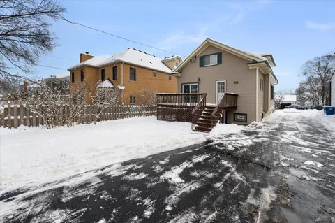 $695,000 | 272 North Willow Road, Elmhurst, IL 60126