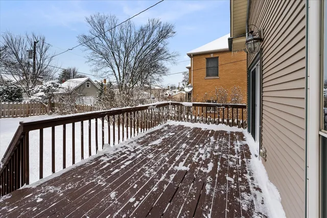 $695,000 | 272 North Willow Road, Elmhurst, IL 60126