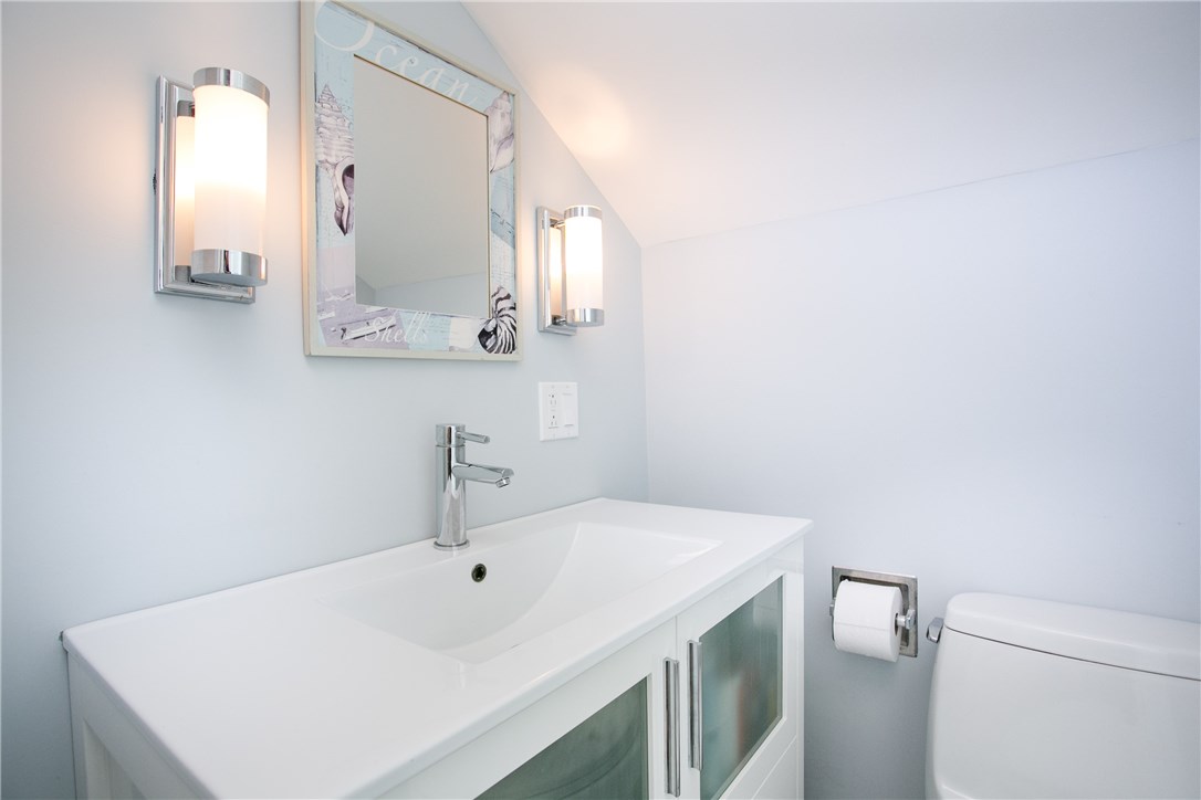 42 Kay Street, Unit 5 Newport, RI 02840 - Photo 20 of 34 Bath was remodeled in 2016, including new plumbing, fixtures, toilet, sink, cabinet and lighting.