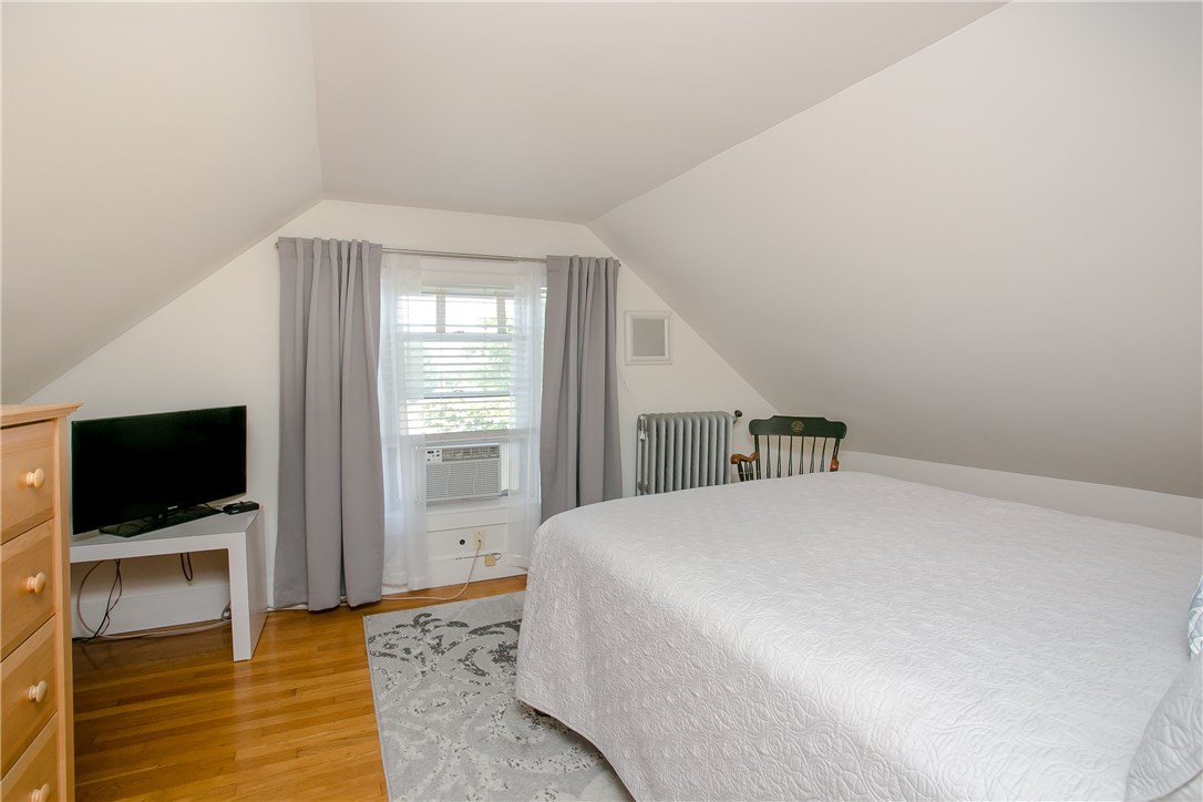42 Kay Street, Unit 5 Newport, RI 02840 - Photo 26 of 34 Master is on the west side of the condo.
