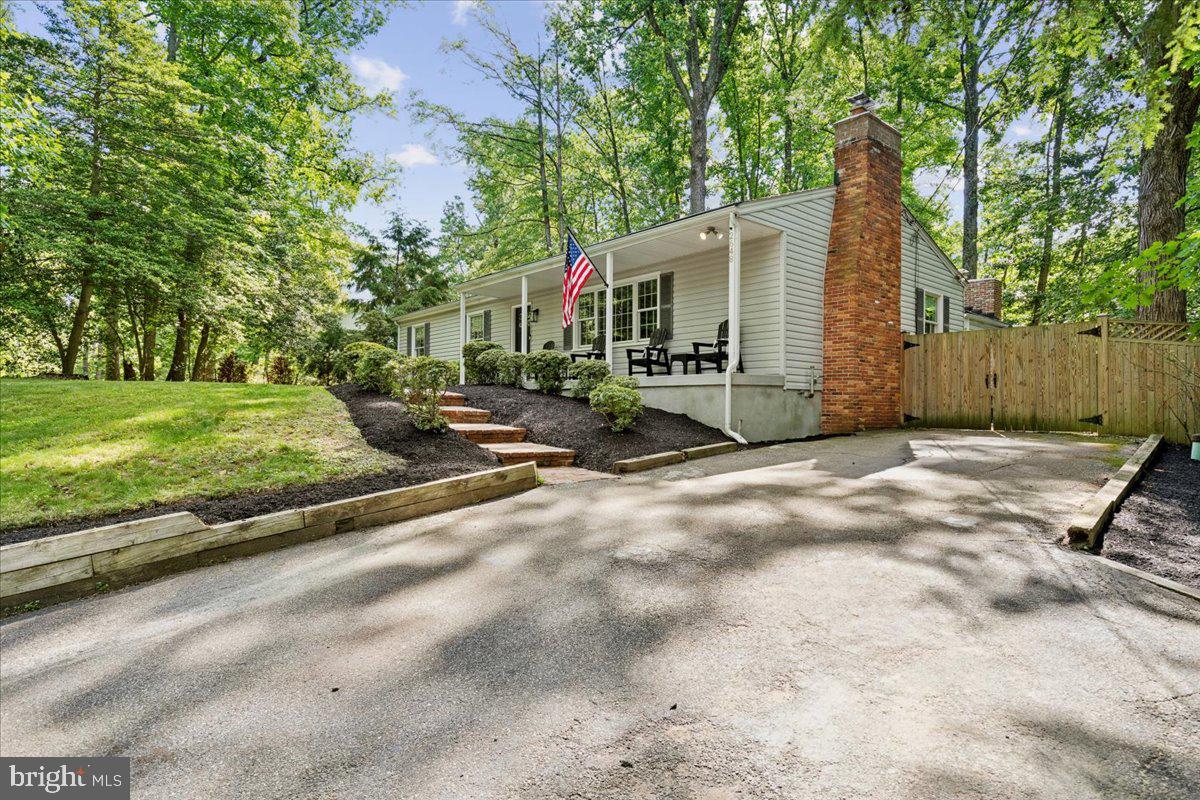 2648 Ogleton Road Annapolis, MD 21403 - Photo 40 of 48 Driveway