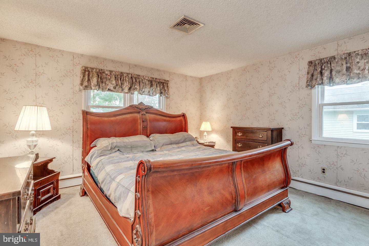 18 Evergreen Road Stratford, NJ 08084 - Photo 11 of 28 Master bedroom