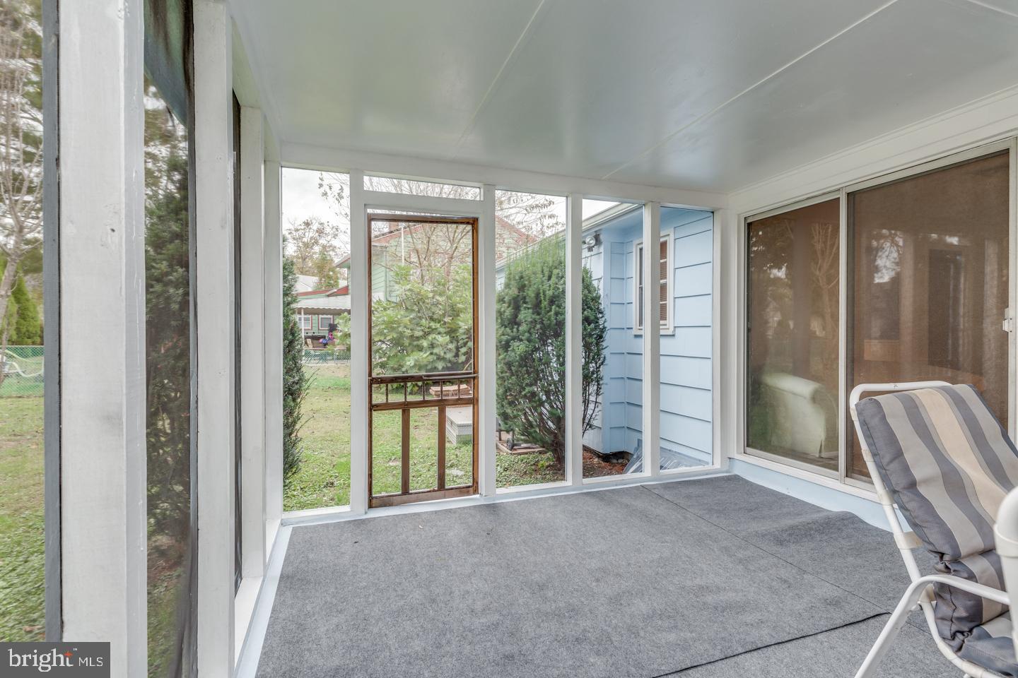 18 Evergreen Road Stratford, NJ 08084 - Photo 21 of 28 Screened in porch
