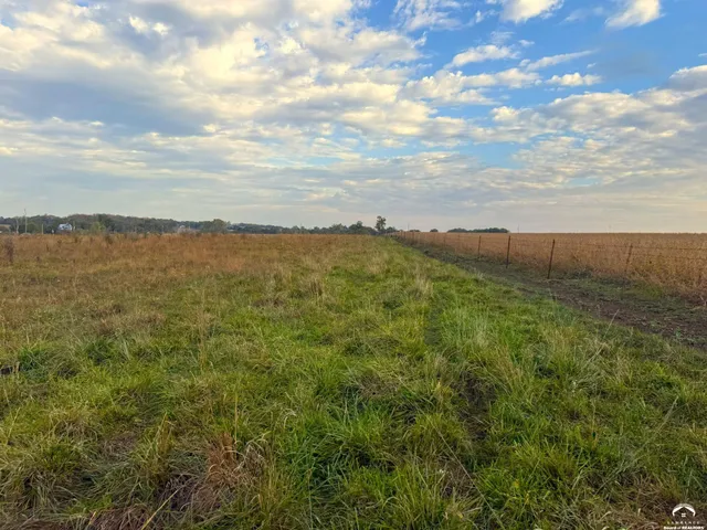 $200,000 | 105 North 1250 Road, Berryton, KS 66409
