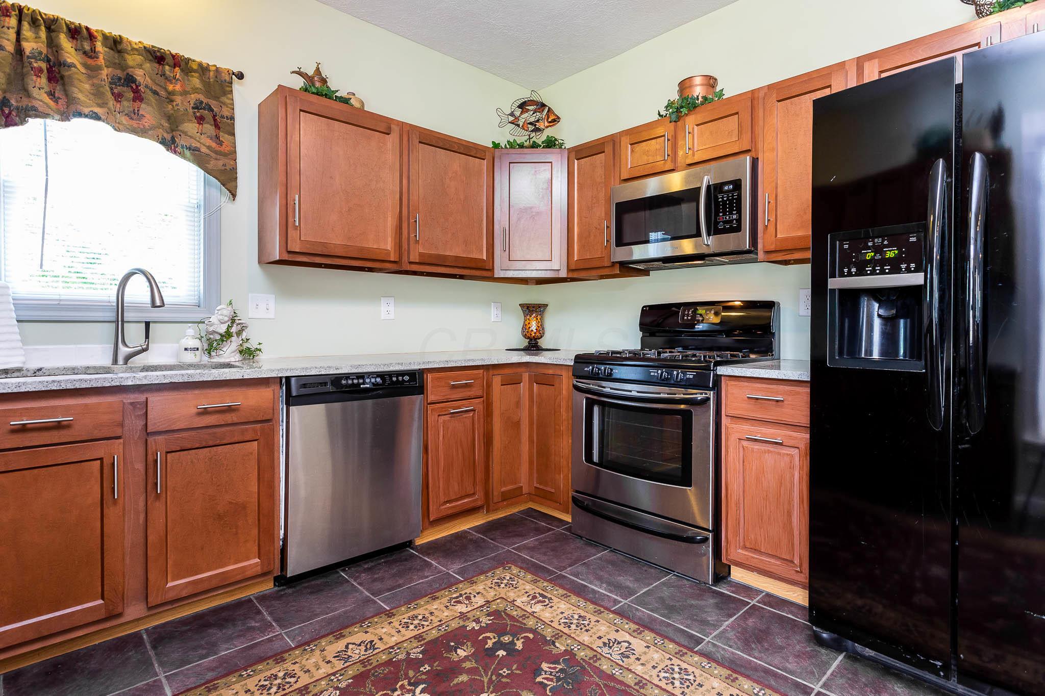 422 Cleveland Road West Huron, OH 44839 - Photo 7 of 37 Gallery Image 7