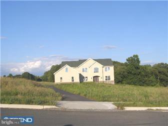 116 Robby Drive Leesport, PA 19533 - Photo 1 of 12 Gallery Image 1