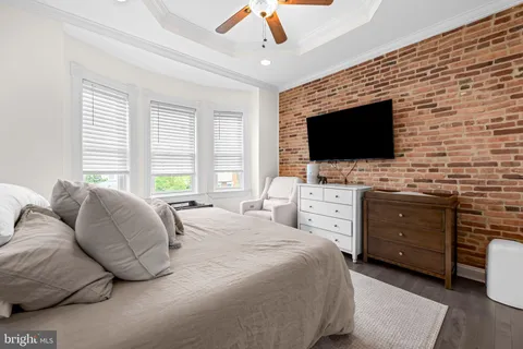 $499,999 | 731 South Linwood Avenue, Baltimore, MD 21224